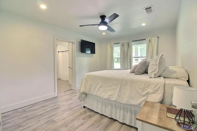 $260,000 | 7964 Fairlane Drive, Denham Springs, LA 70726