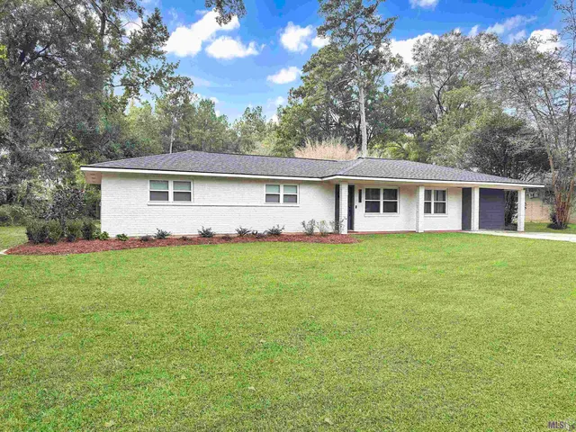 $260,000 | 7964 Fairlane Drive, Denham Springs, LA 70726