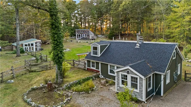 $499,000 | 95 Breakheart Hill Road, West Greenwich, RI 02817