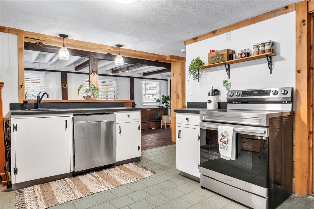 95 Breakheart Hill Road West Greenwich, RI 02817 - Photo 11 of 42