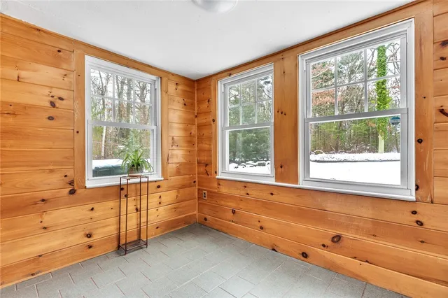 $499,000 | 95 Breakheart Hill Road, West Greenwich, RI 02817