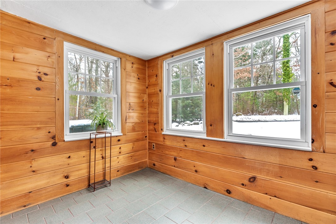 95 Breakheart Hill Road West Greenwich, RI 02817 - Photo 8 of 42