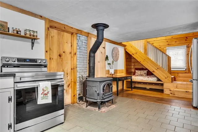 $499,000 | 95 Breakheart Hill Road, West Greenwich, RI 02817