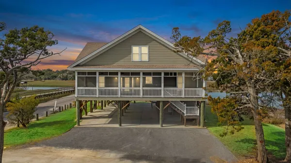 $2,600,000 | 187 Myrtle Avenue, Pawleys Island, SC 29585