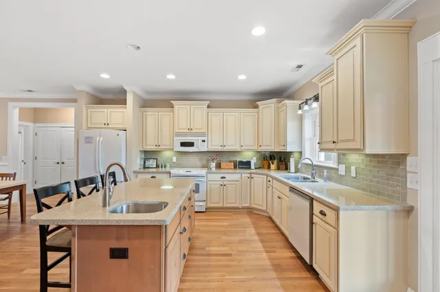 $2,600,000 | 187 Myrtle Avenue, Pawleys Island, SC 29585