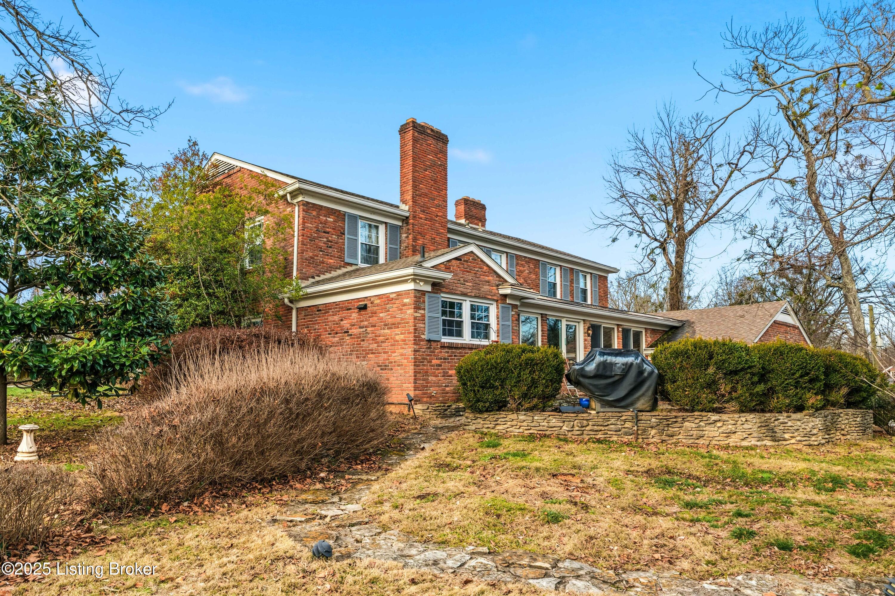 42 Calumet Road Louisville, KY 40207 - Photo 3 of 42 DSC09127