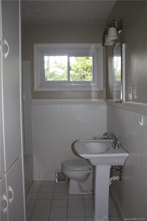 85 Raleigh Road Asheville, NC 28803 - Photo 8 of 13 Gallery Image 8