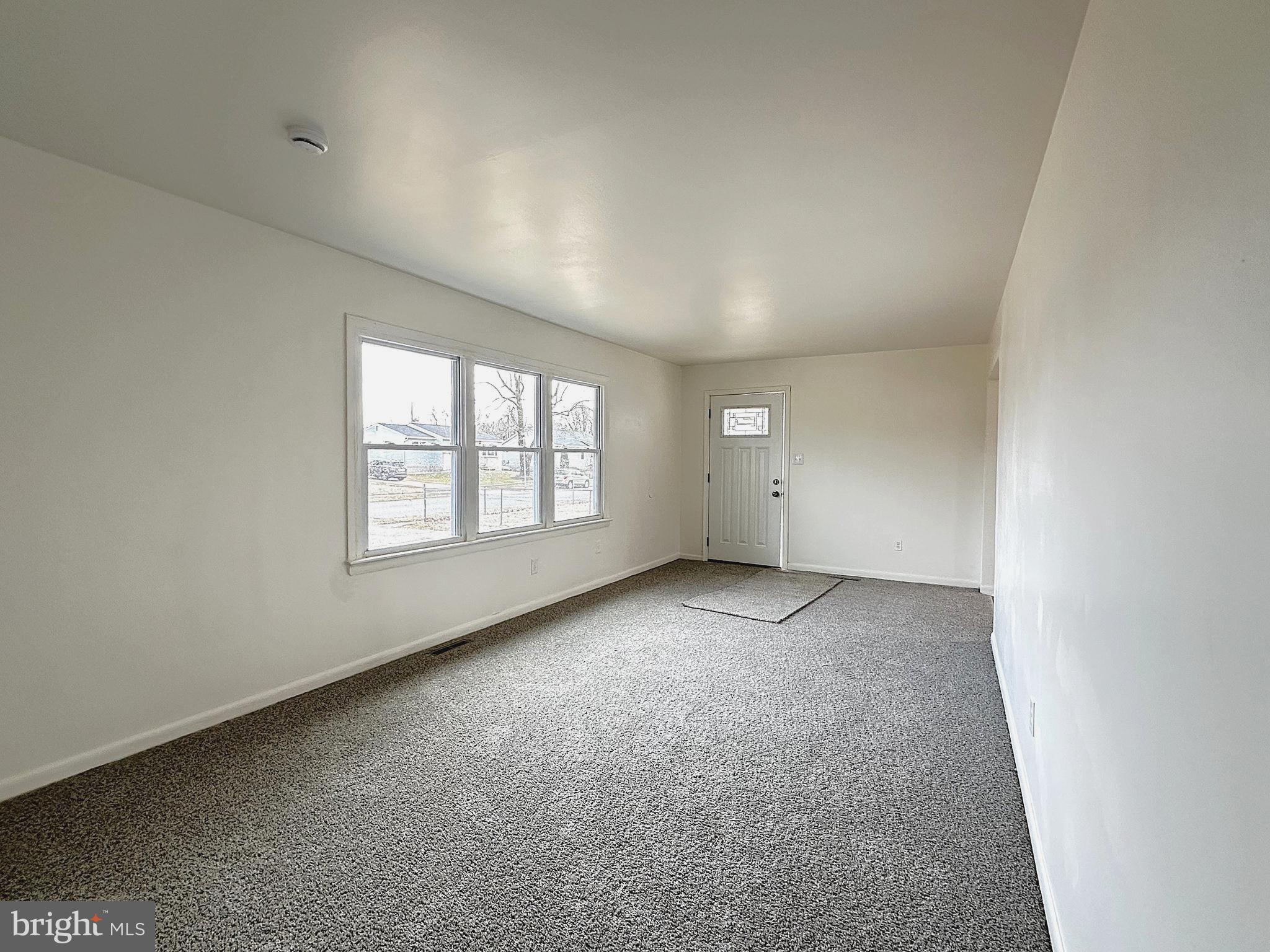 386 David Hall Road Dover, DE 19904 - Photo 4 of 12