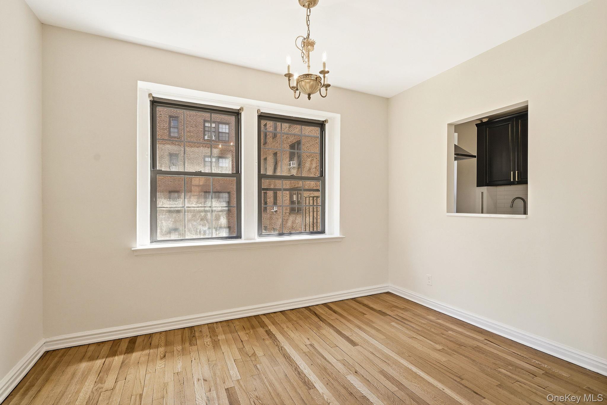 196 Garth Road, Unit 2F Scarsdale, NY 10583 - Photo 9 of 23 Dining Room (Can be Used as a Bedroom, Office or Den)