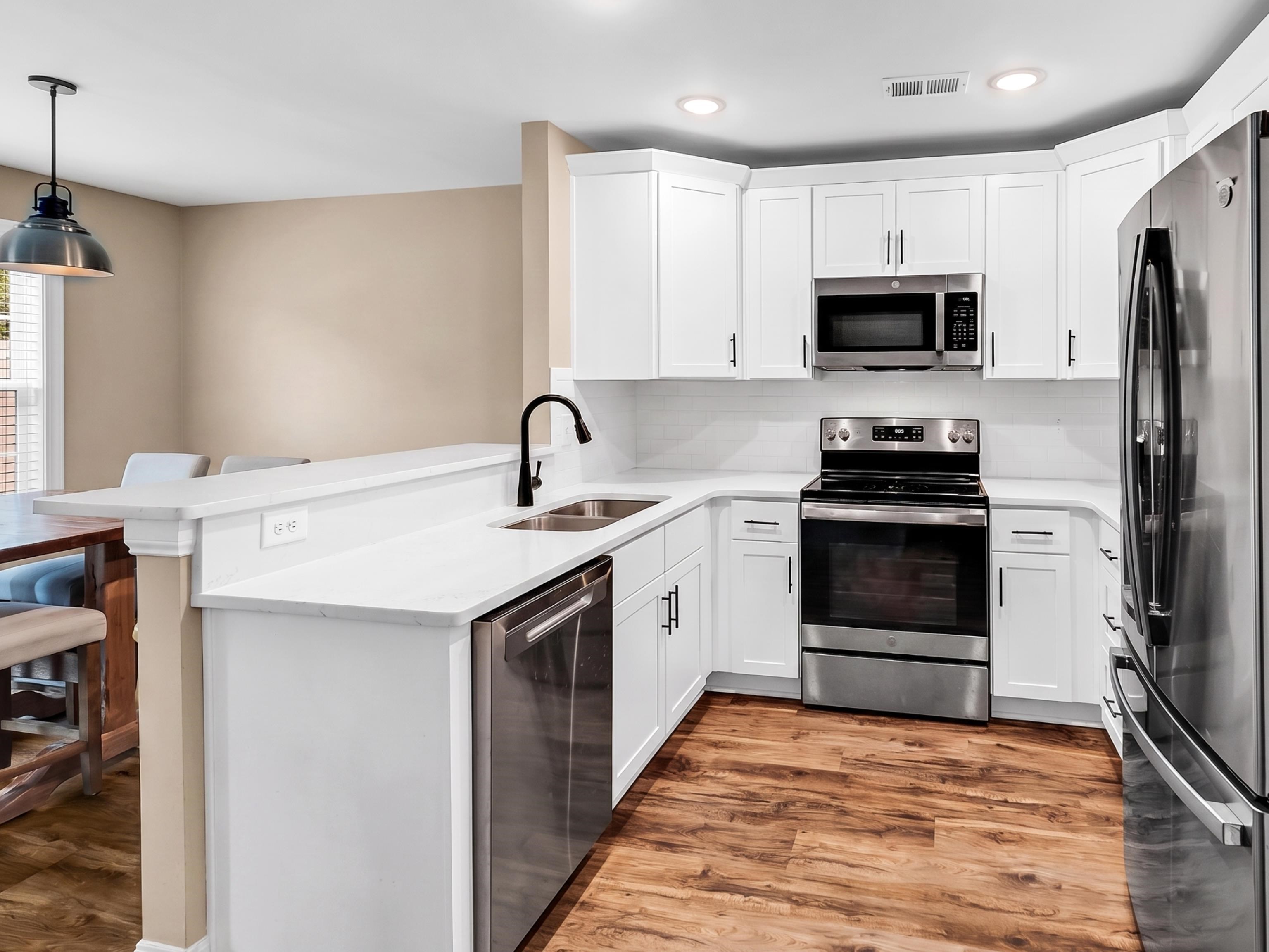 581 Bend Avenue Murrells Inlet, SC 29576 - Photo 3 of 41