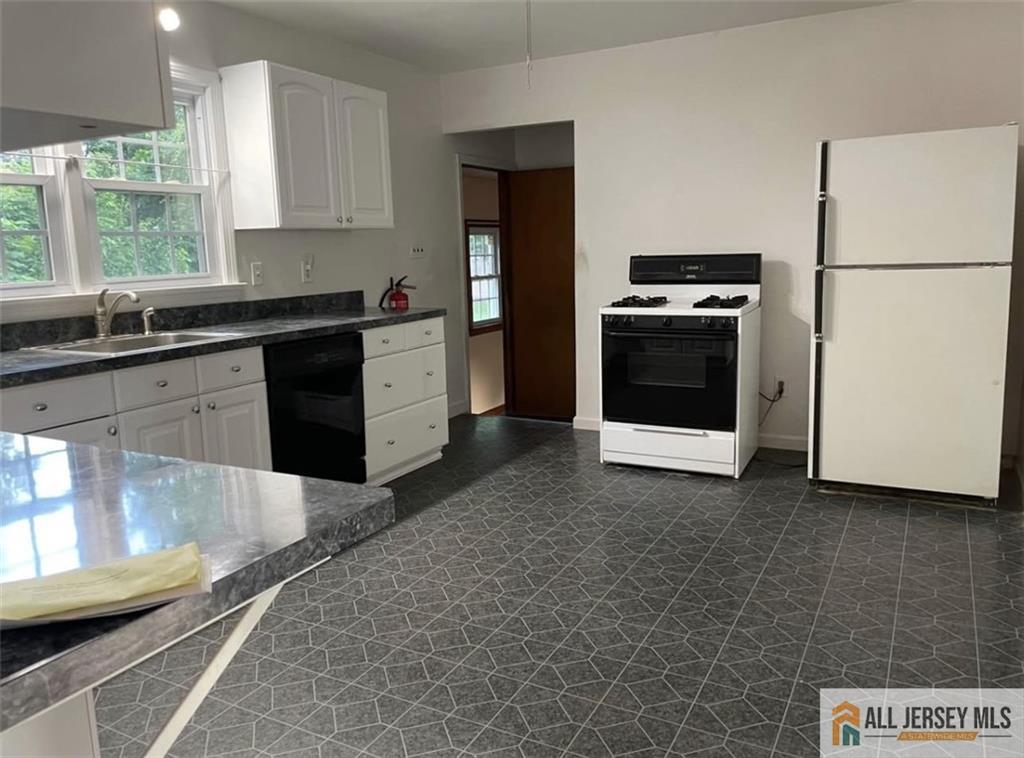1601 West 7th Street Piscataway, NJ 08854 - Photo 10 of 14
