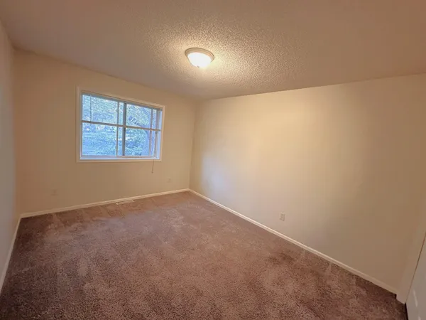 $1,950 | 535 6th Street North, Unit A, Hudson, WI 54016
