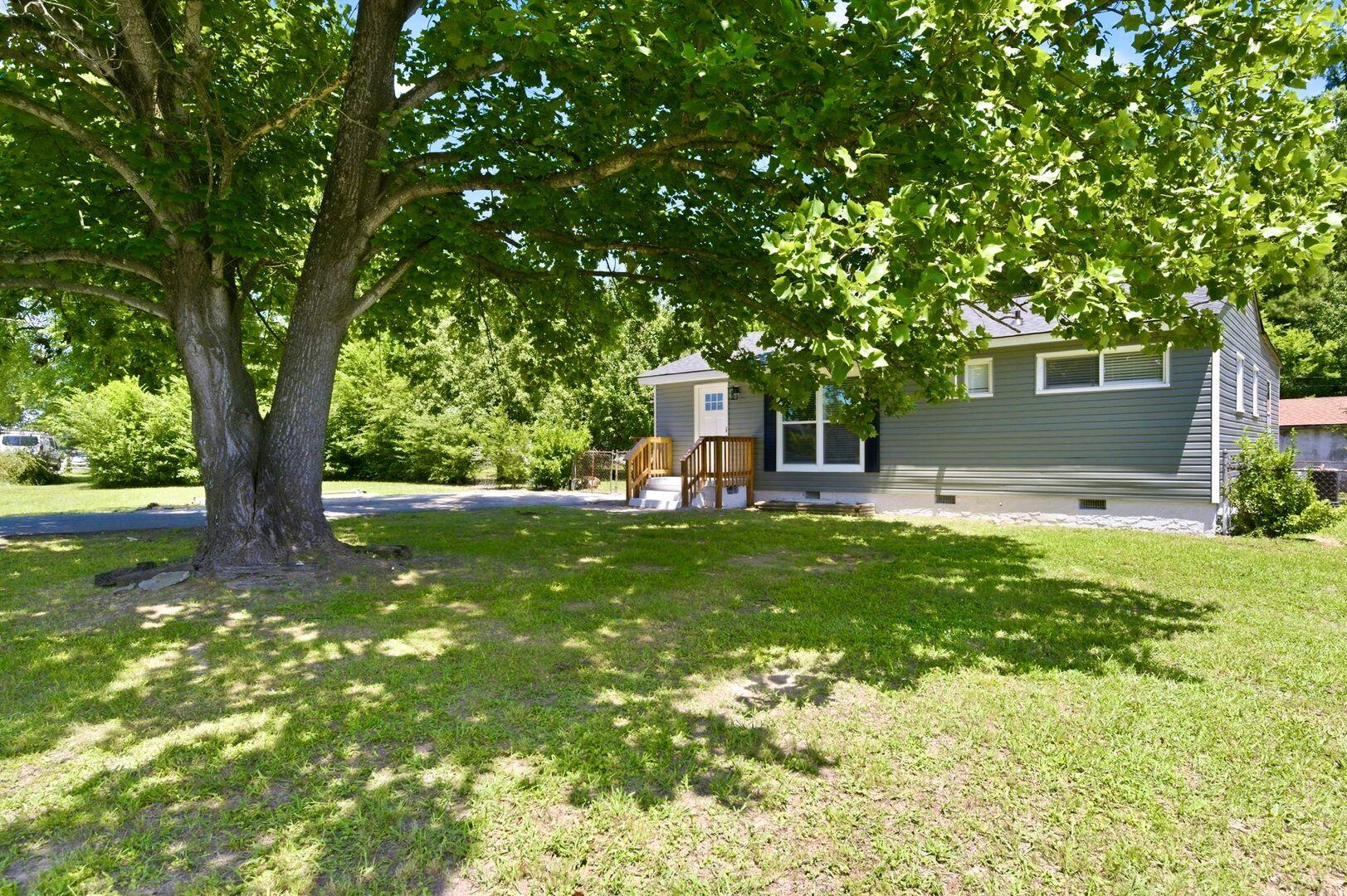 6107 Vance Circle Chattanooga, TN 37421 - Photo 3 of 24 57773206_large