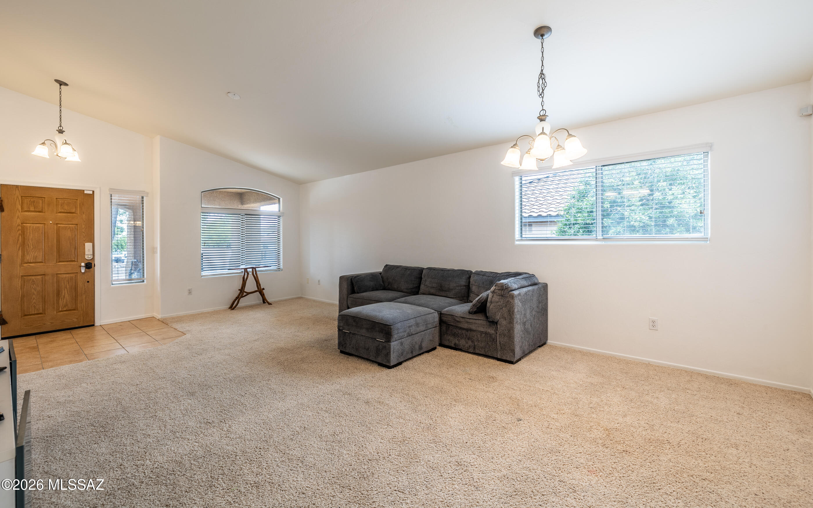 457 South Stone Bench Road Vail, AZ 85641 - Photo 4 of 32