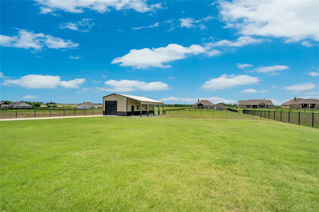 9236 Dove Holw Road Justin, TX 76247 - Photo 30 of 33