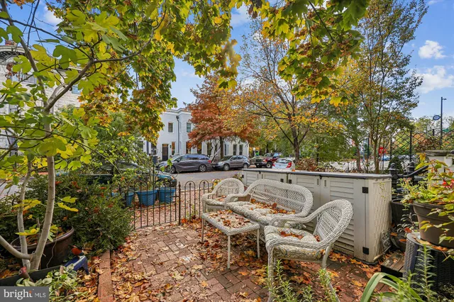 $1,690,000 | 811 Massachusetts Avenue Northeast, Washington, DC 20002