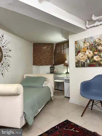 $1,599,000 | 811 Massachusetts Avenue Northeast, Washington, DC 20002