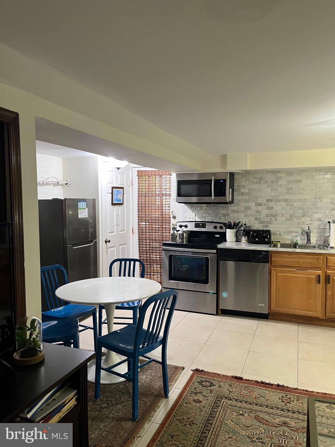 811 Massachusetts Avenue Northeast Washington, DC 20002 - Photo 40 of 56