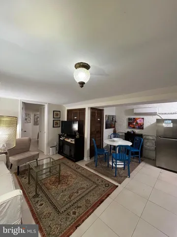 $1,690,000 | 811 Massachusetts Avenue Northeast, Washington, DC 20002