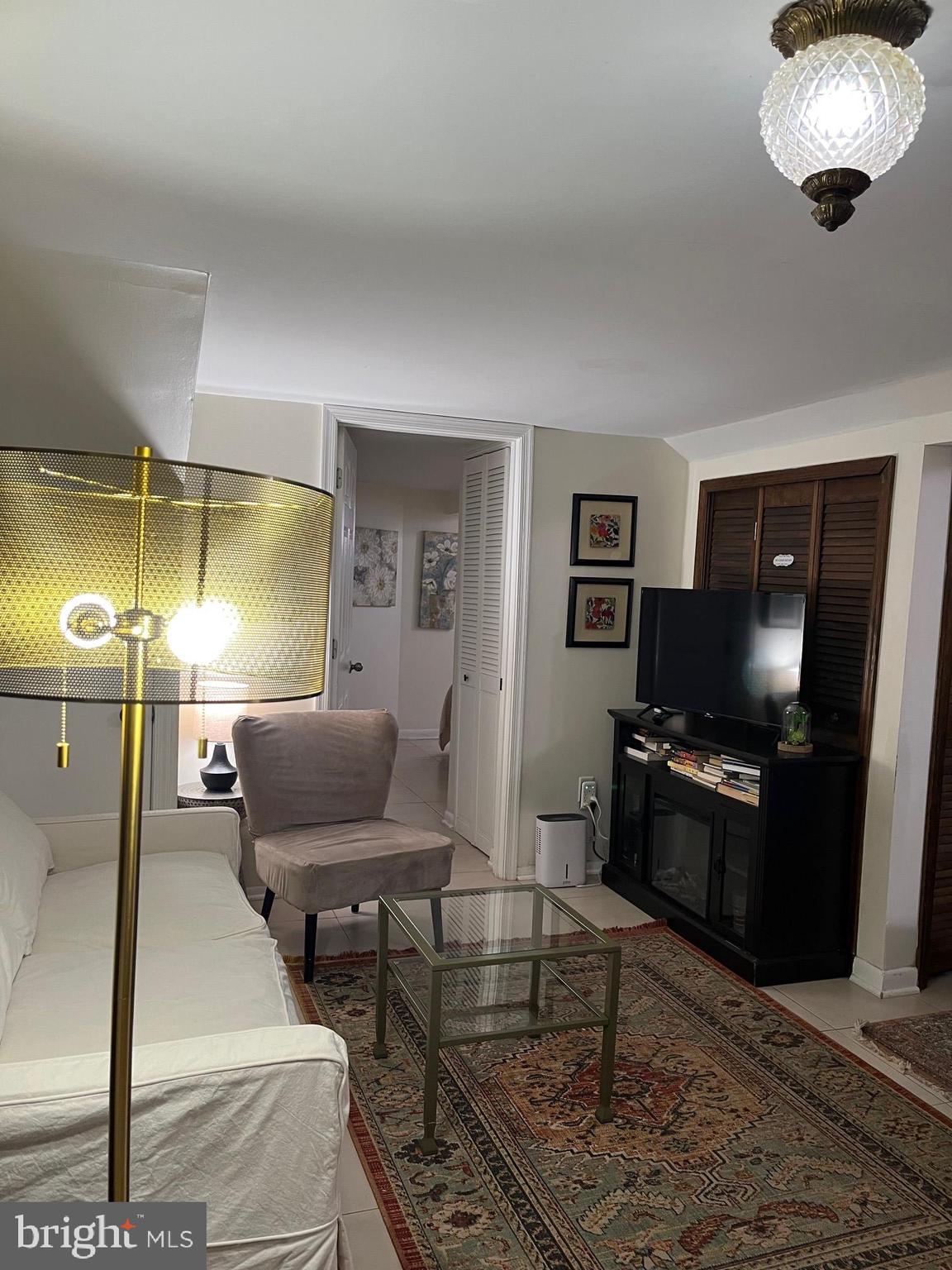 811 Massachusetts Avenue Northeast Washington, DC 20002 - Photo 43 of 56