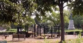 $1,690,000 | 811 Massachusetts Avenue Northeast, Washington, DC 20002