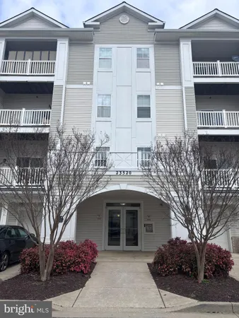 $2,050 | 23520 FDR Boulevard, Unit 305, California, MD 20619