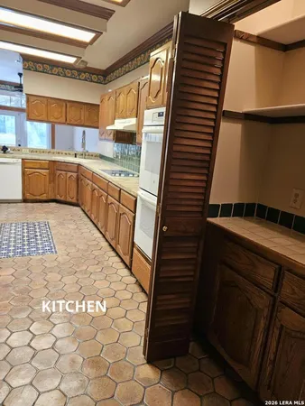 $3,150 | 7 Donore Square, San Antonio, TX 78229