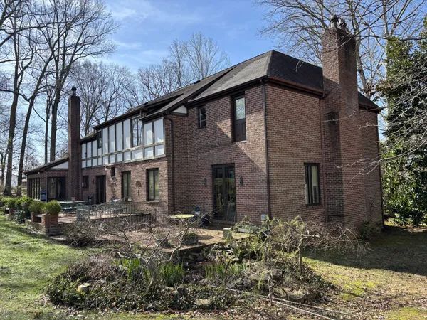 a front view of house with yard