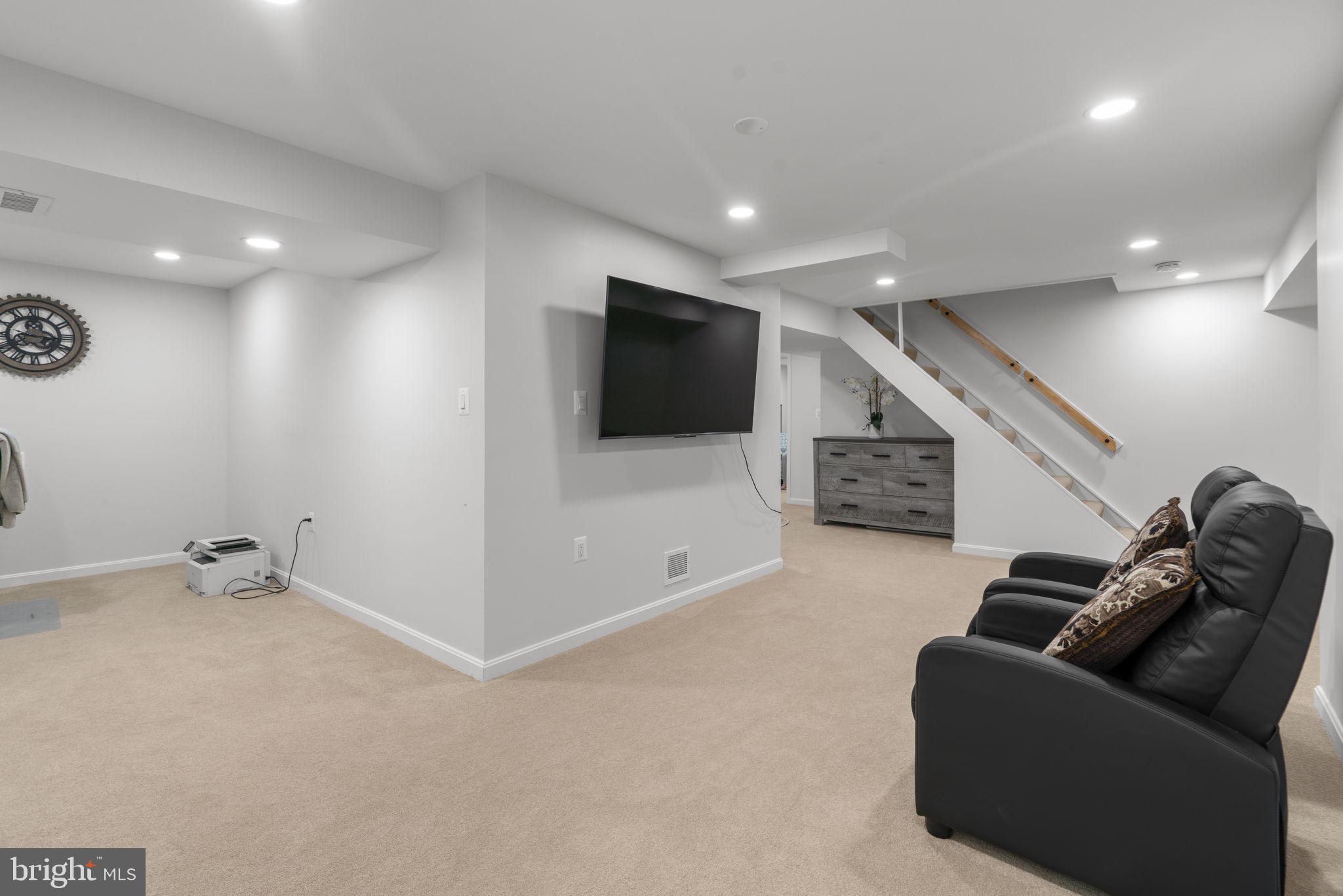 9320 Kings Grant Road Laurel, MD 20723 - Photo 35 of 45 Gallery Image 35