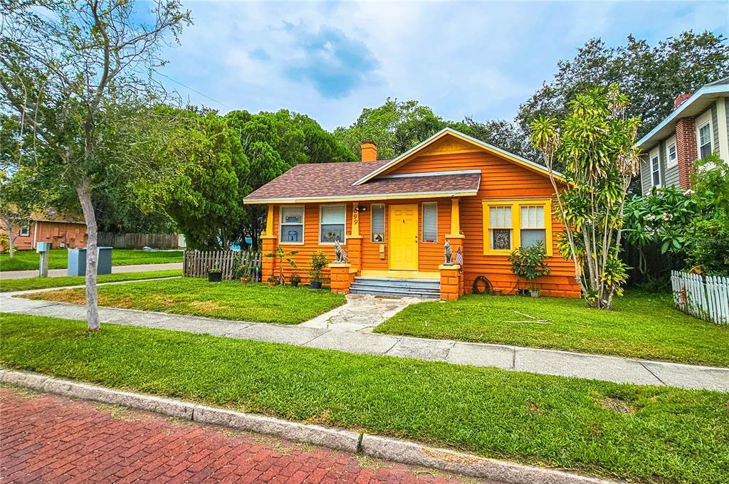 699 Newton Ave South  