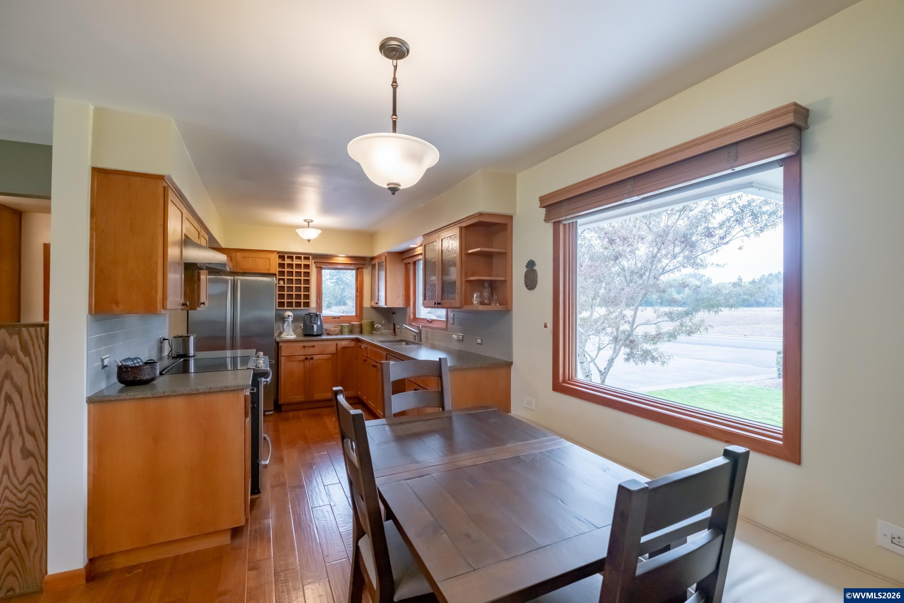 2866 Talbot Road South Jefferson, OR 97352 - Photo 11 of 50