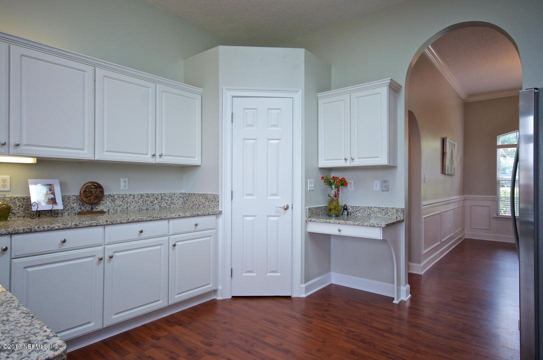 Gorgeous Granite Kitchen