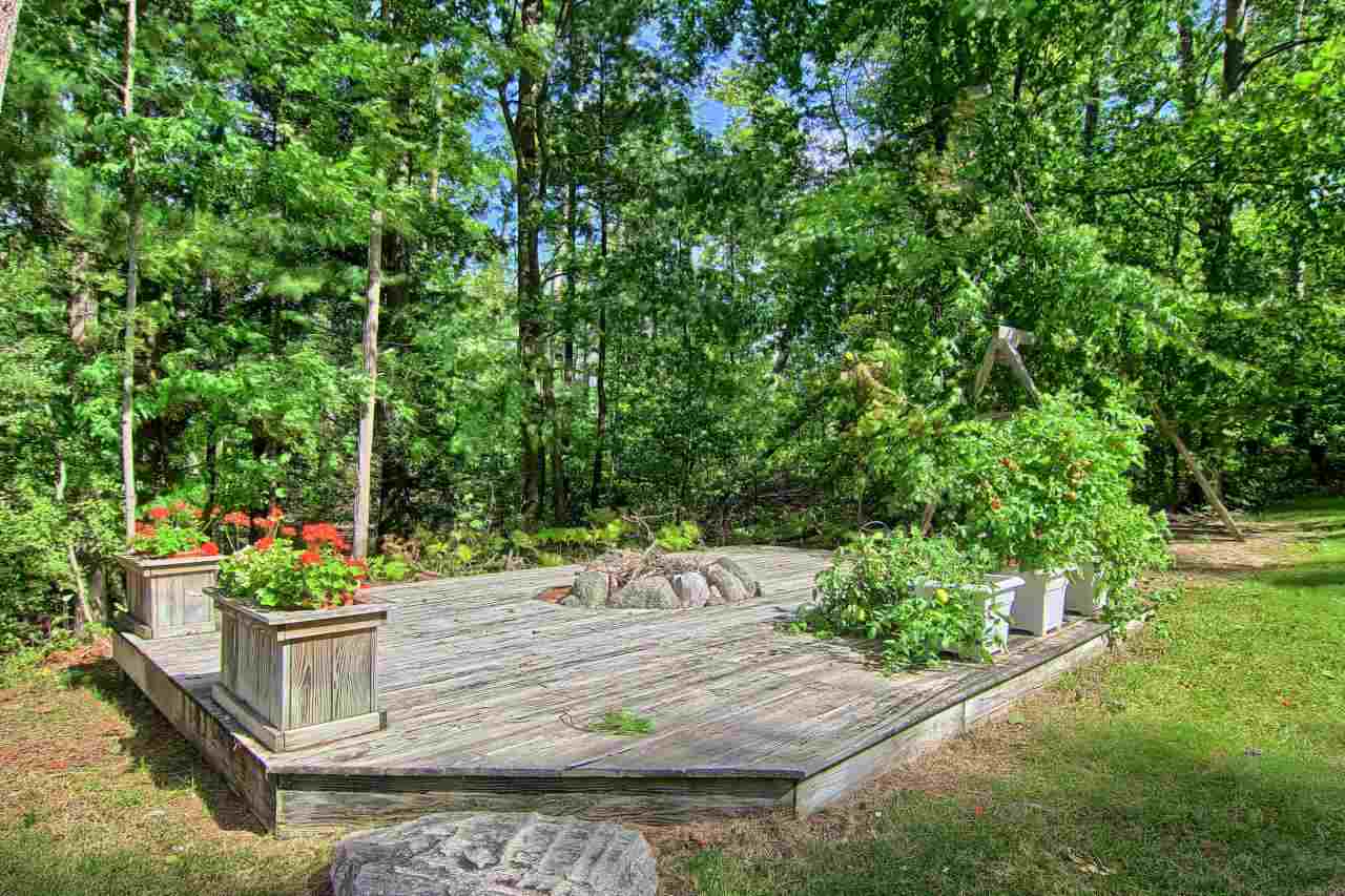 8116 Skegemog Point Road Williamsburg, MI 49690 - Photo 5 of 45 1869543-4.JPG