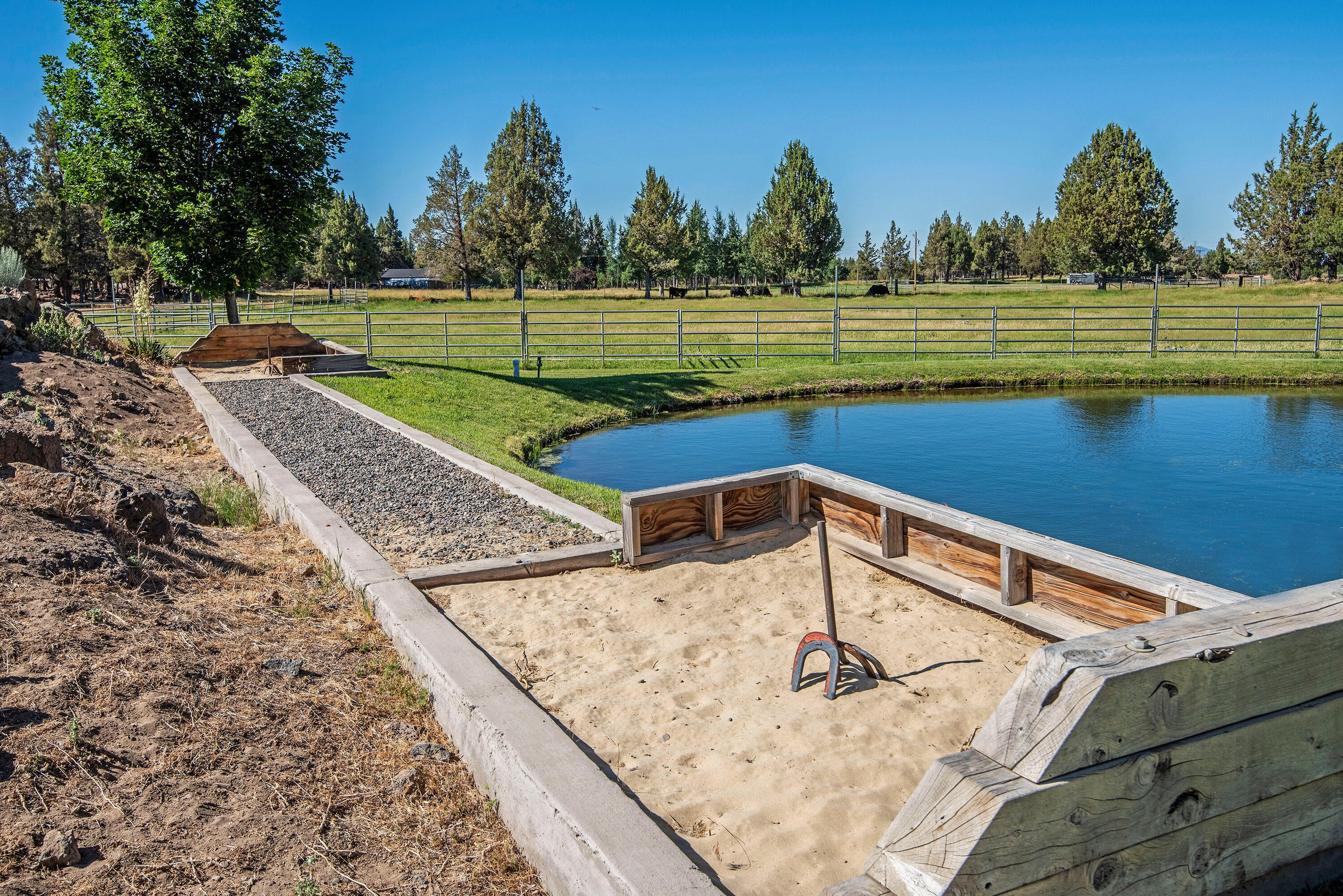 62227 Powell Butte Road Bend, OR 97701 - Photo 42 of 63 Pond