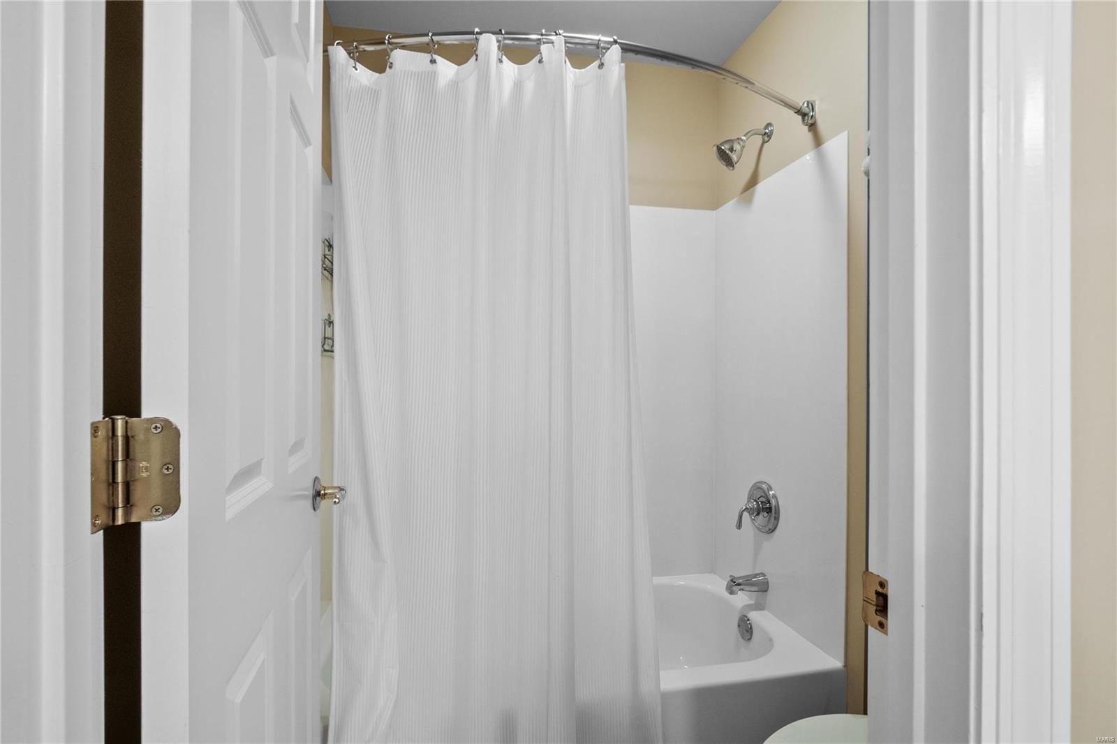 9595 Old Bonhomme Road St. Louis, MO 63132 - Photo 32 of 54