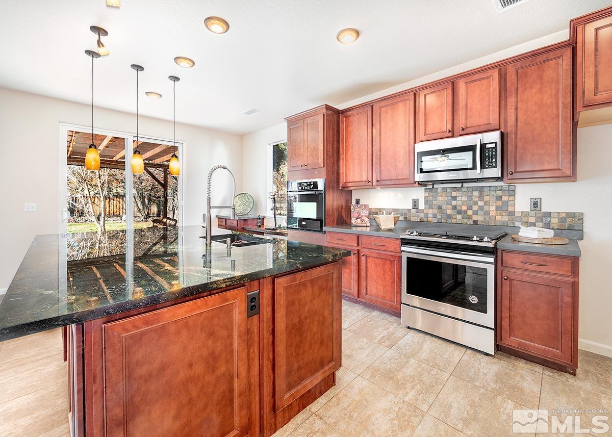 11275 Parma Way Reno, NV 89521 - Photo 13 of 35 Photo 13