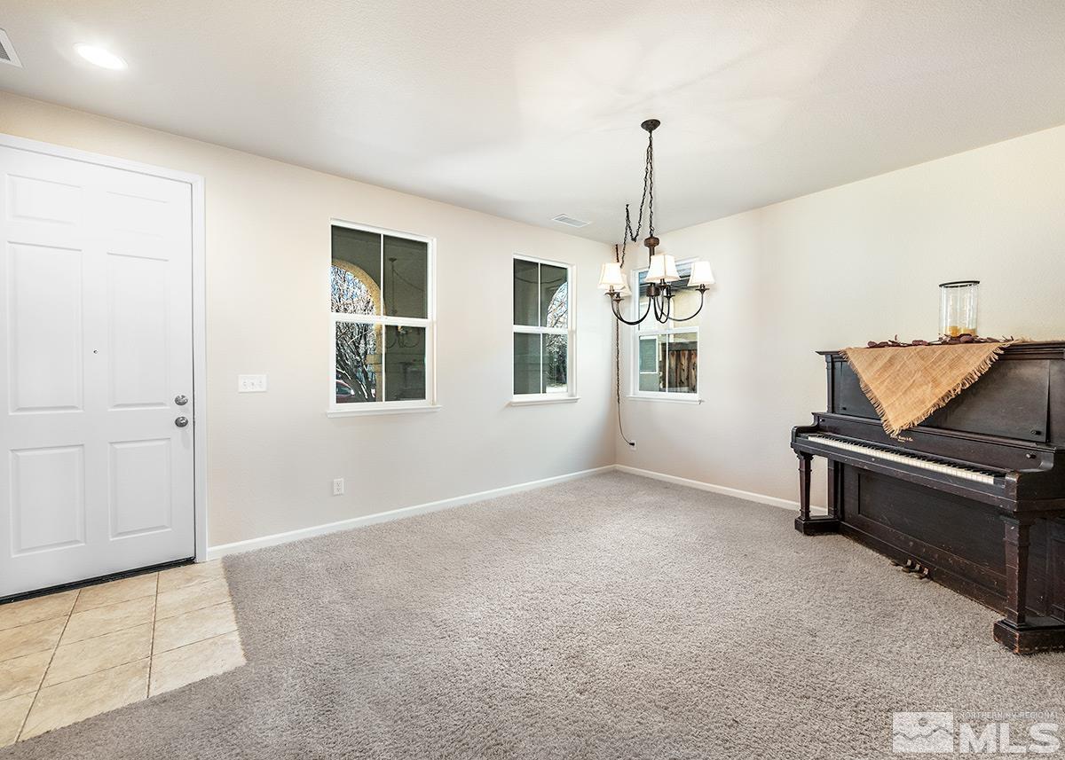 11275 Parma Way Reno, NV 89521 - Photo 5 of 35 Photo 5