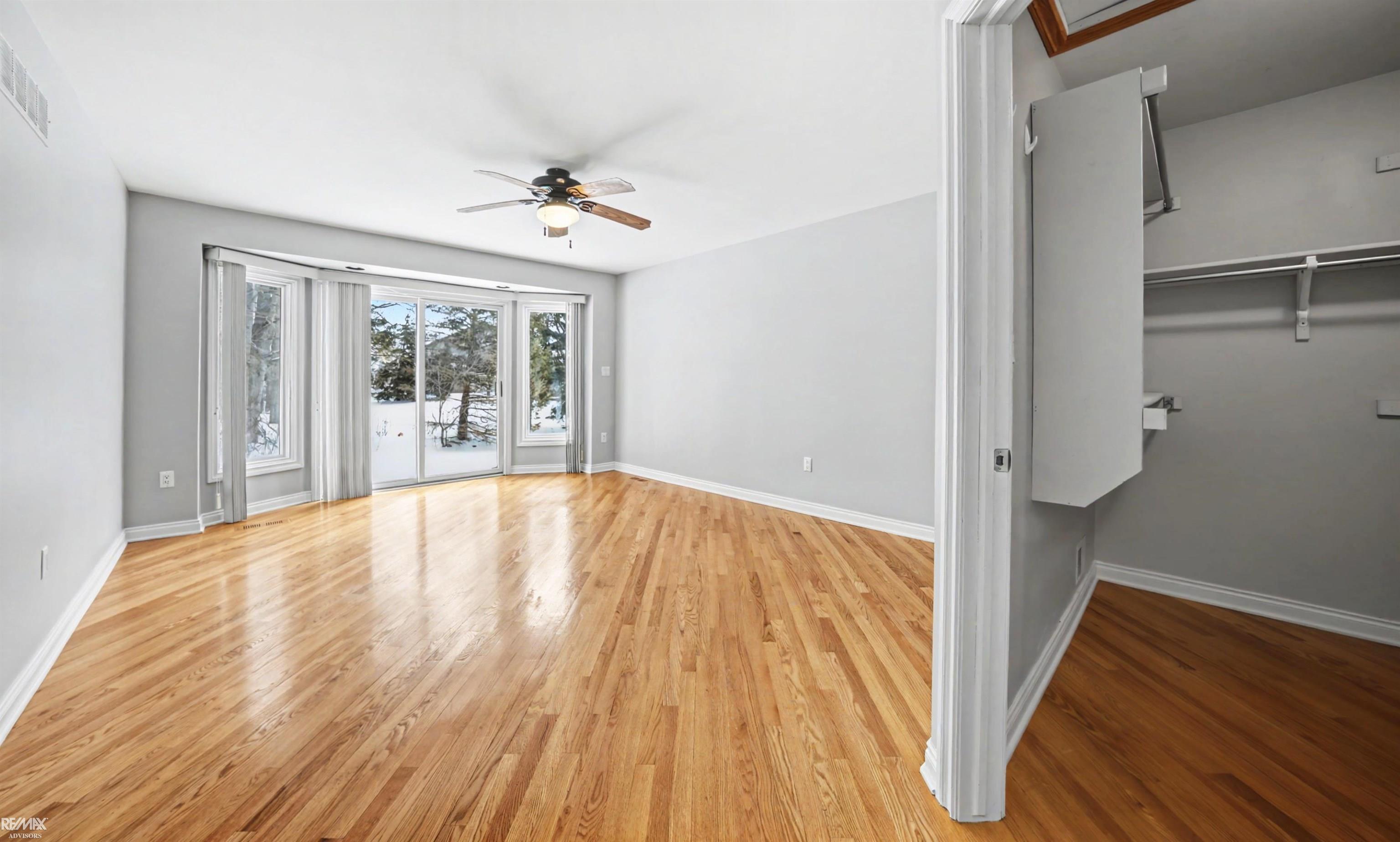 48498 Beacon Square Drive Macomb, MI 48044 - Photo 35 of 68