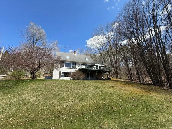 $495,000 | 33 Kolbe Lane, Enfield, NH 03748