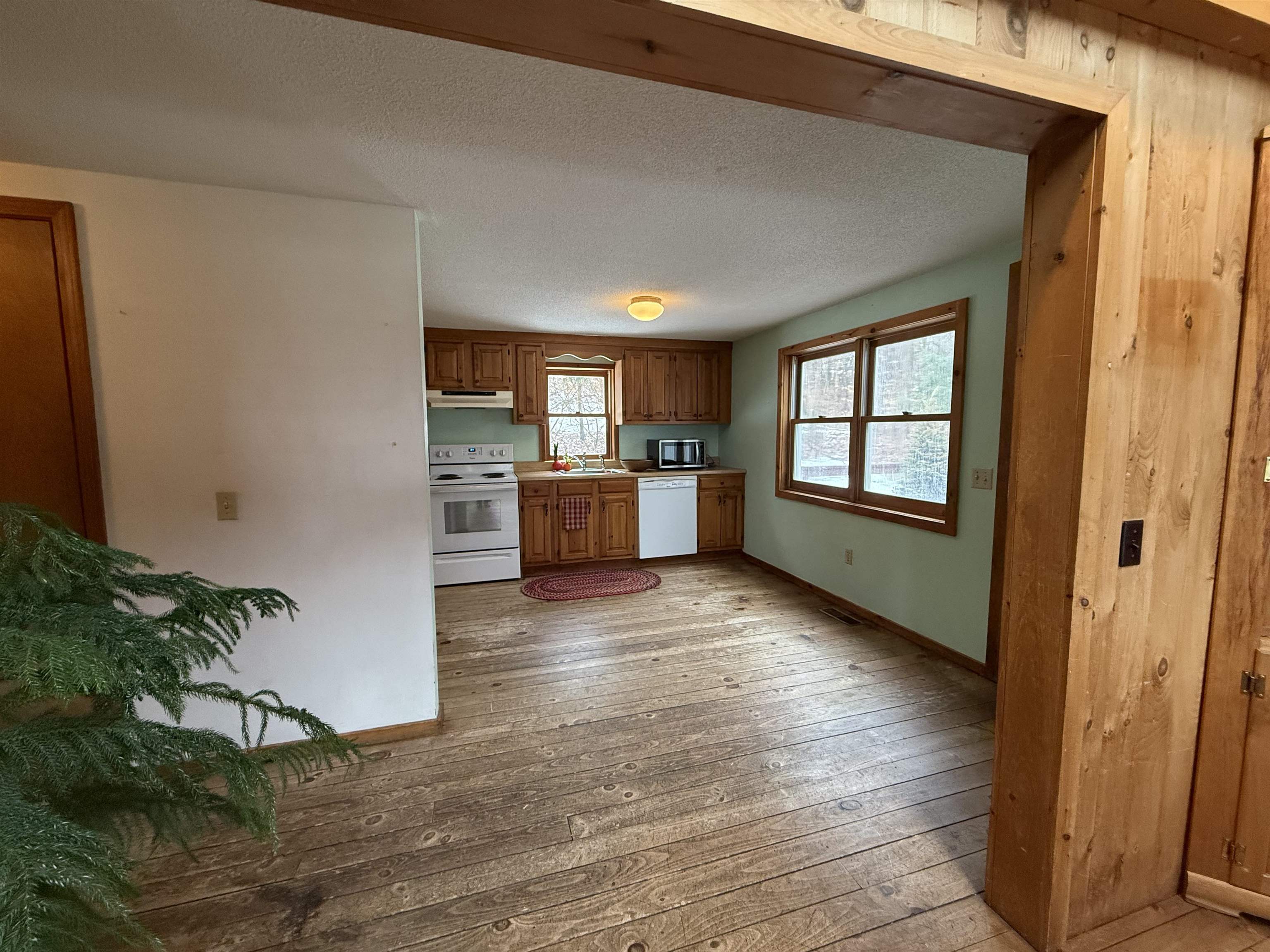 33 Kolbe Lane Enfield, NH 03748 - Photo 12 of 54