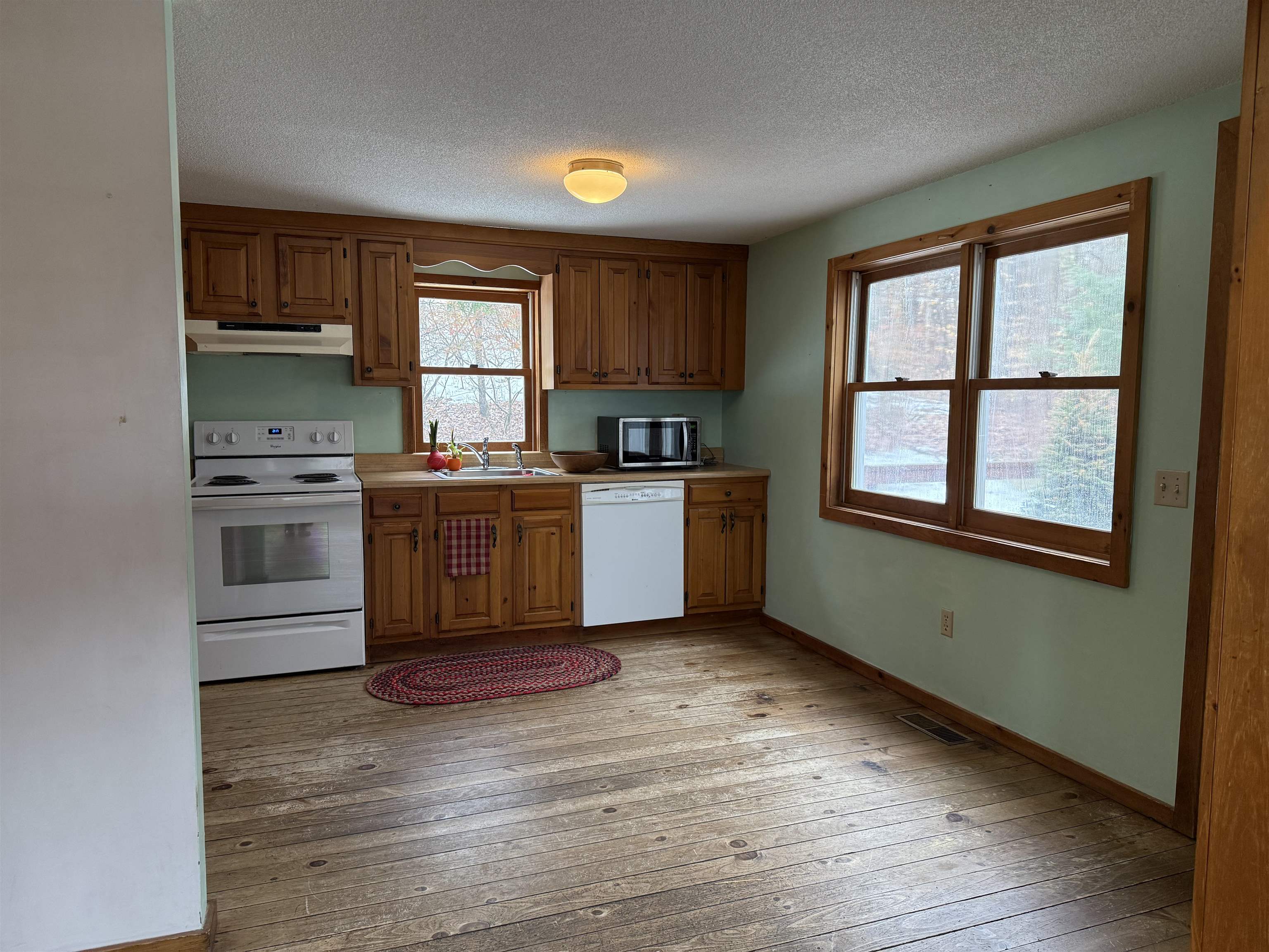 33 Kolbe Lane Enfield, NH 03748 - Photo 8 of 54