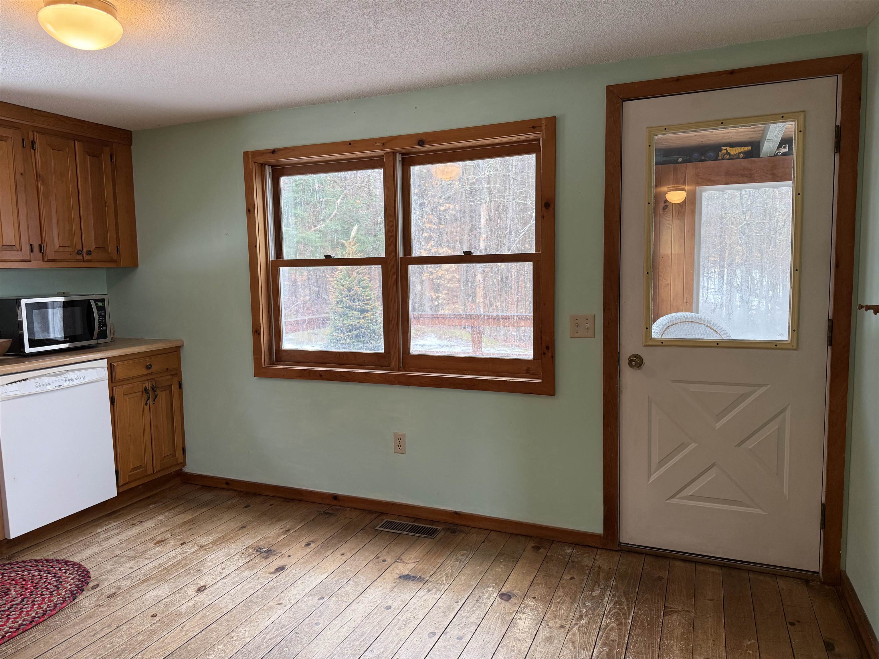 33 Kolbe Lane Enfield, NH 03748 - Photo 9 of 54
