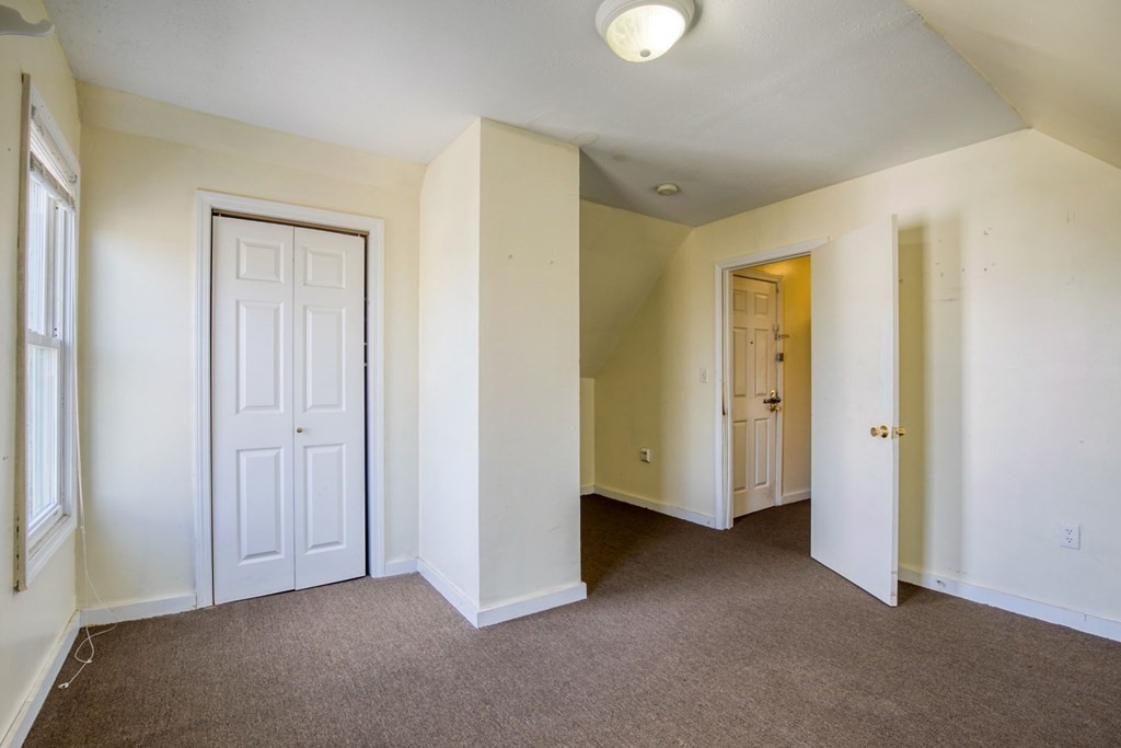 57 Acushnet Avenue Springfield, MA 01105 - Photo 16 of 20 Gallery Image 16