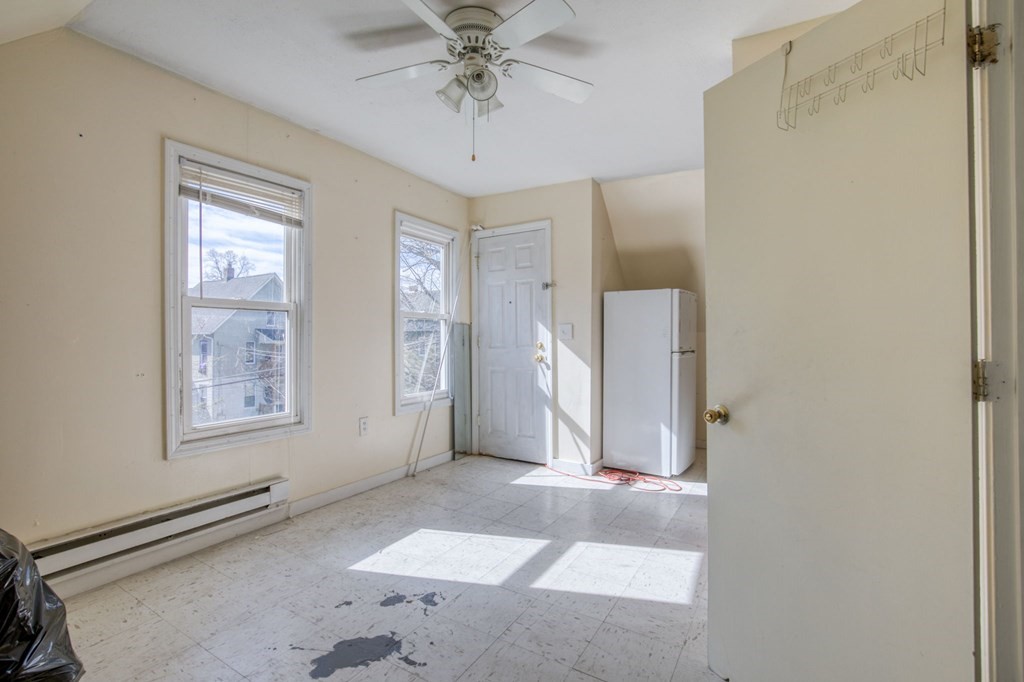 57 Acushnet Avenue Springfield, MA 01105 - Photo 8 of 20 Gallery Image 8