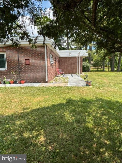 181 Cranbury Road Princeton Junction, NJ 08550 - Photo 24 of 39 walkway around from side entry