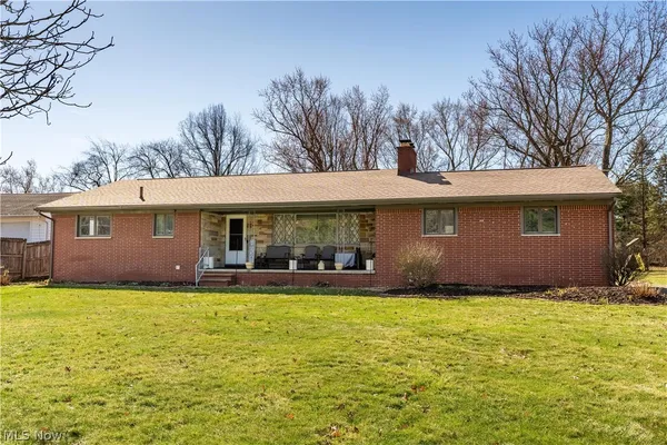 $300,000 | 1670 Berna Road, Green, OH 44312