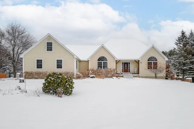 $549,900 | 4191 Union Street, Levant, ME 04456