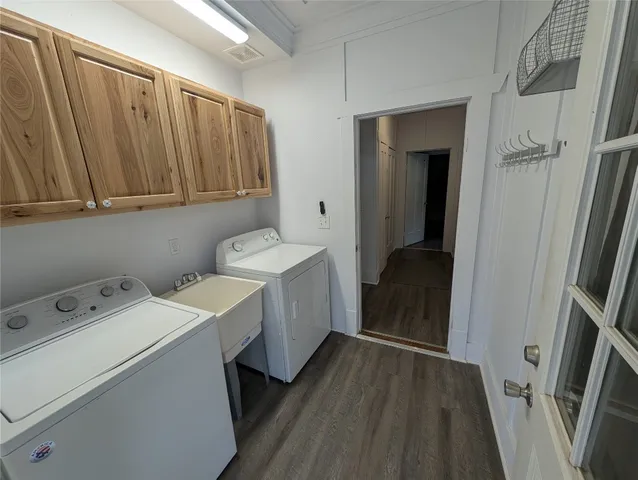 $309,900 | 743 South Blanco Street, Lockhart, TX 78644