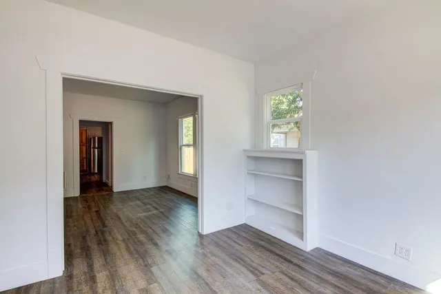 $309,900 | 743 South Blanco Street, Lockhart, TX 78644