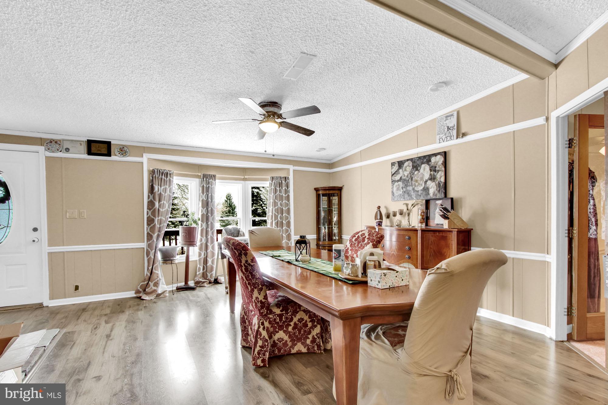 941 Dietz Road York, PA 17402 - Photo 4 of 30 Gallery Image 4